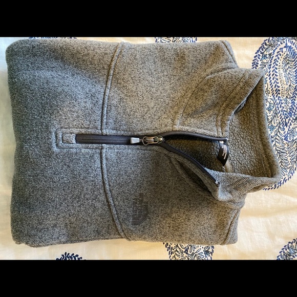 north face quarter zip - Picture 2 of 6